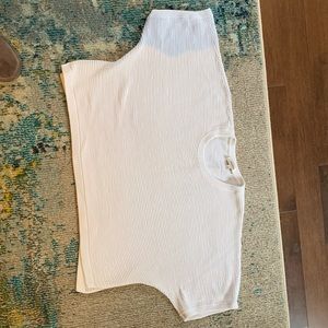 Babaton 3/4 sleeves cropped top